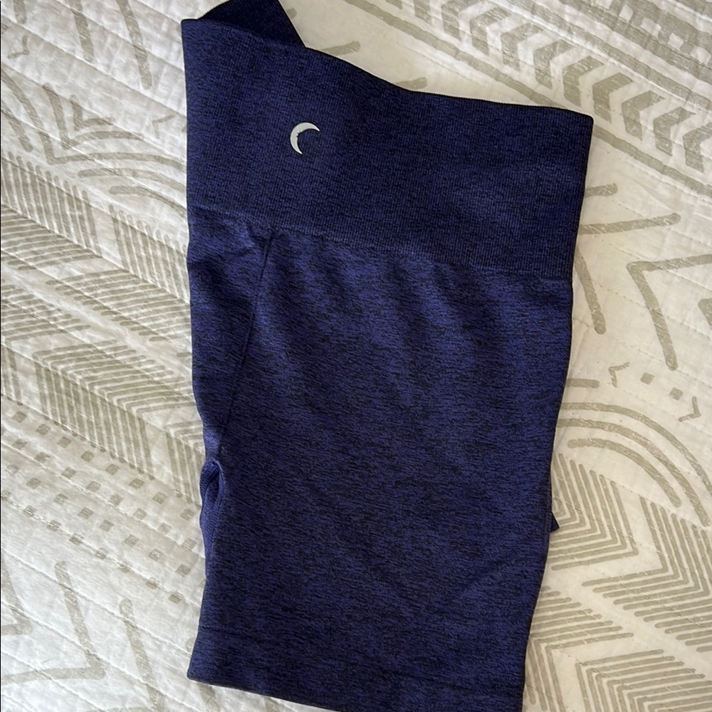 ZYIA Dark Navy Seamless Hustle Short Size M